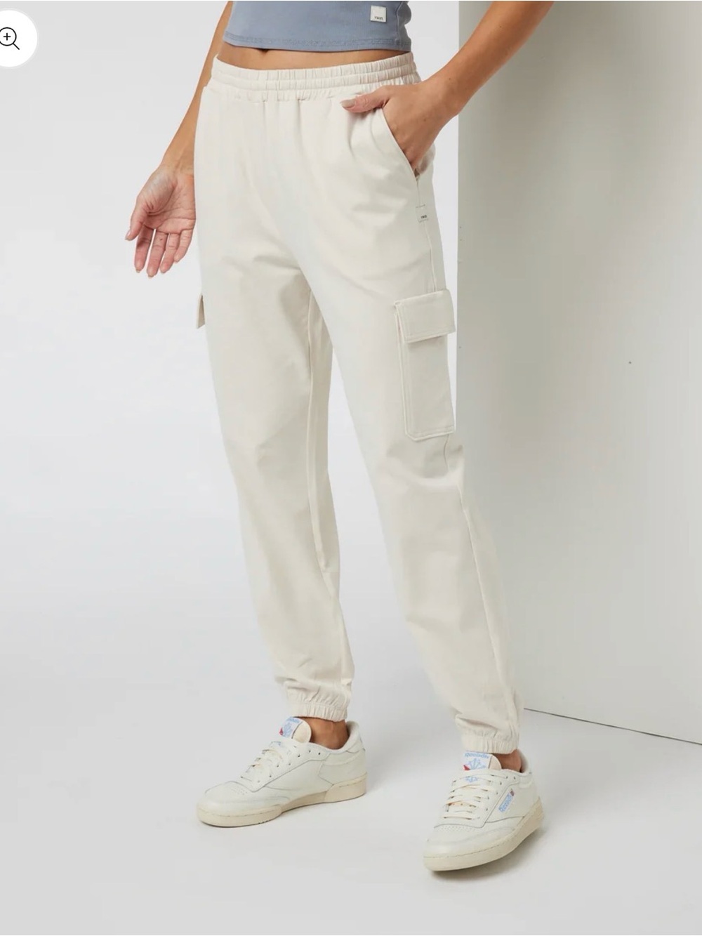 Vuori Women's Boyfriend Cargo Jogger
Milkweed Heather Small